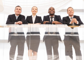 Destacando as Conquistas dos Candidatos: Como Impressionar os Eleitores Durante as Eleições