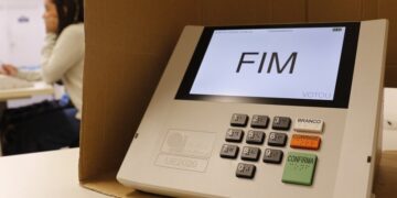 Urna Eletrônica Brasileira: Modernização e Segurança nas Eleições do Brasil